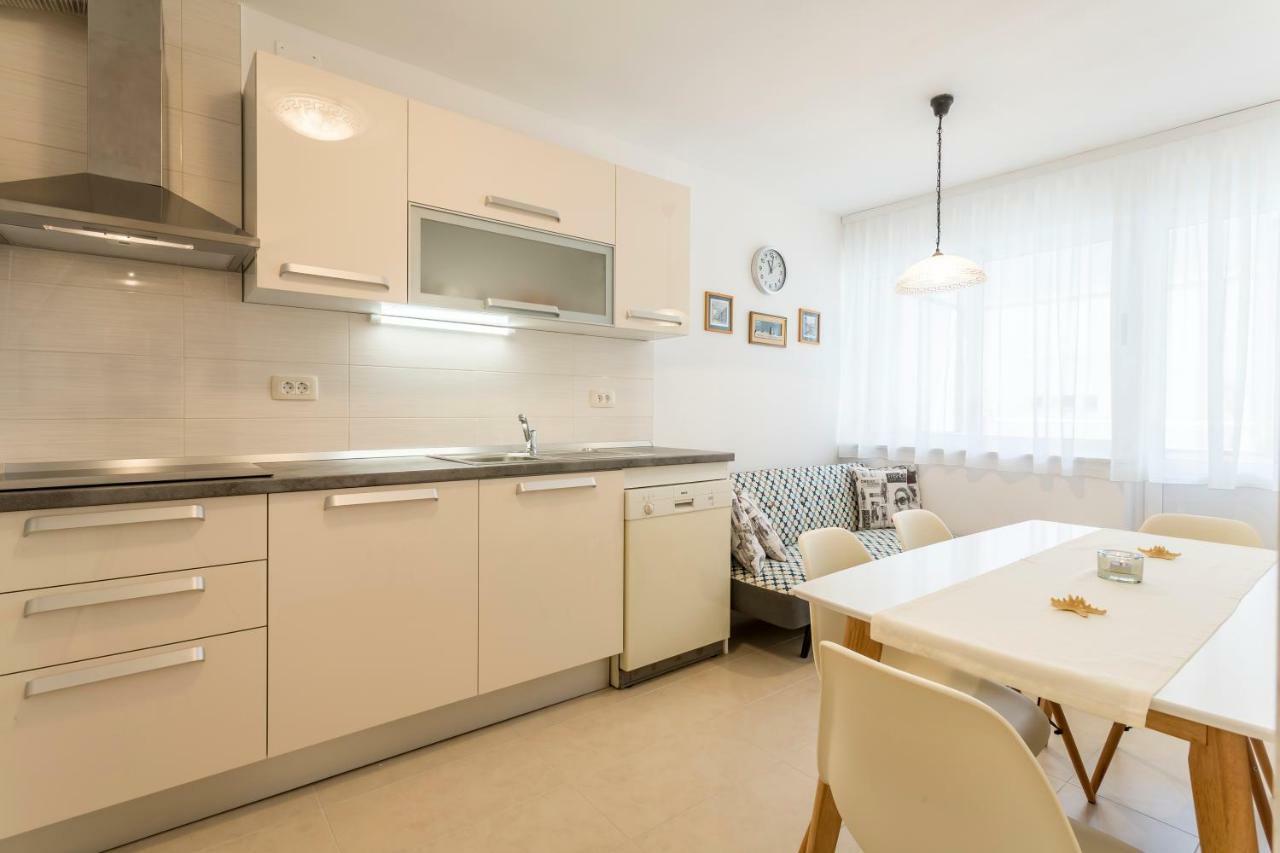 Modern Apartment Near The Beach And Center Of Split Extérieur photo
